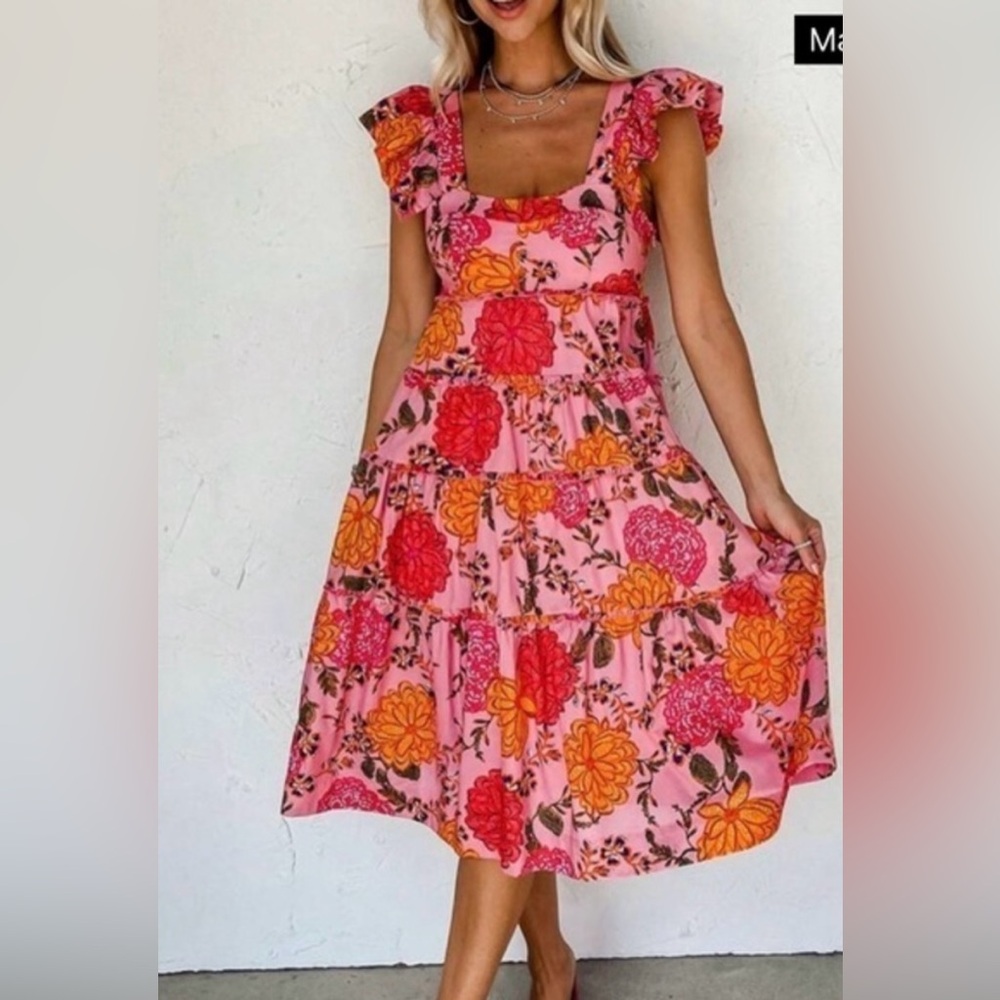 👗👗Boutique Brand• Vibrant Floral Midi Dress With Ruffle Sleeves👗👗